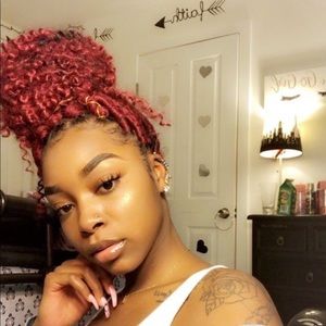 Meet your Posher, Sade